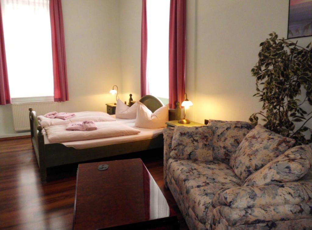 Thuringer Hof Hildburghausen Hotel Quarto foto